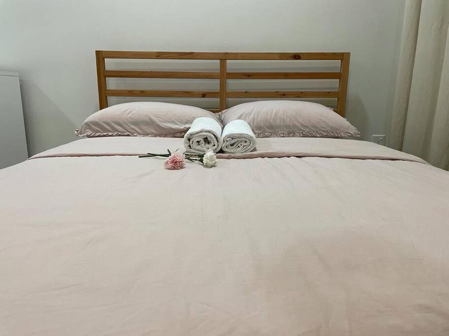 Apartment Work From -no Overnight -9am-6pm -same Day Checkout-wi-fi-netflix-parking-pool