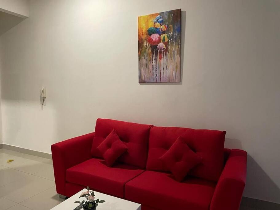 Work From -no Overnight -9am-6pm -same Day Checkout-wi-fi-netflix-parking-pool Apartment