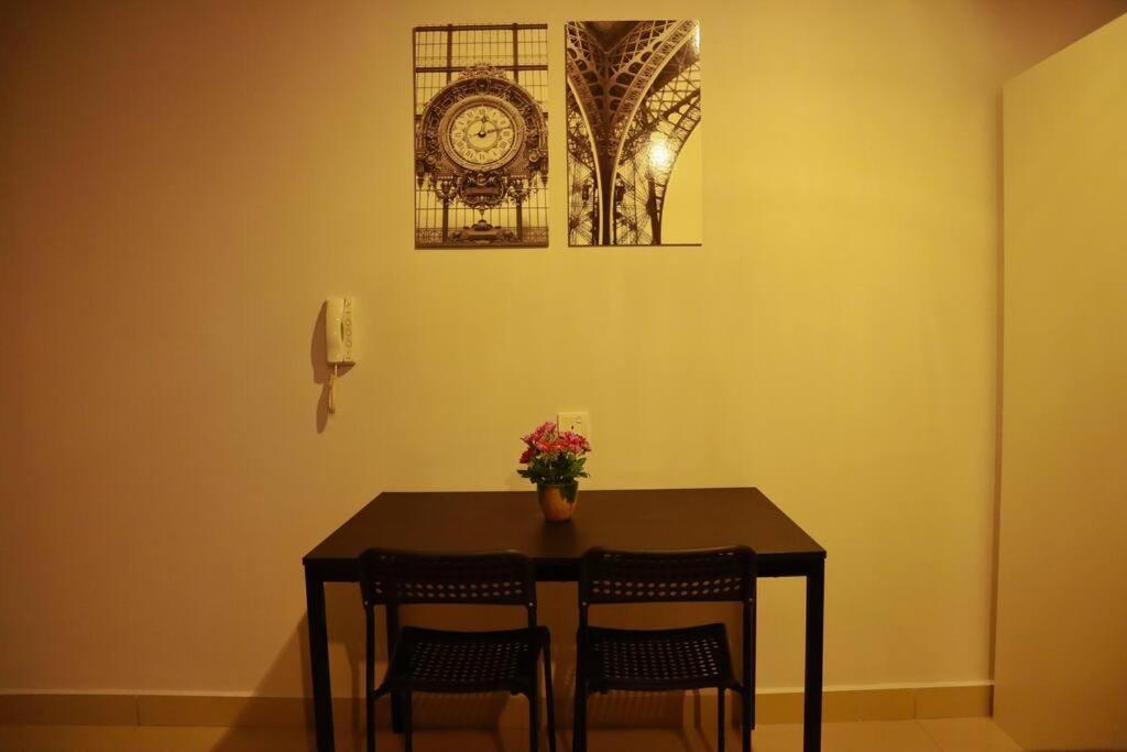 Work From -no Overnight -9am-6pm -same Day Checkout-wi-fi-netflix-parking-pool Apartment Cyberjaya